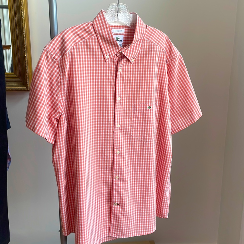 Short sleeves casual button down